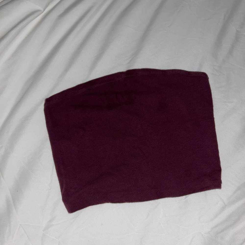Woman’s tube top